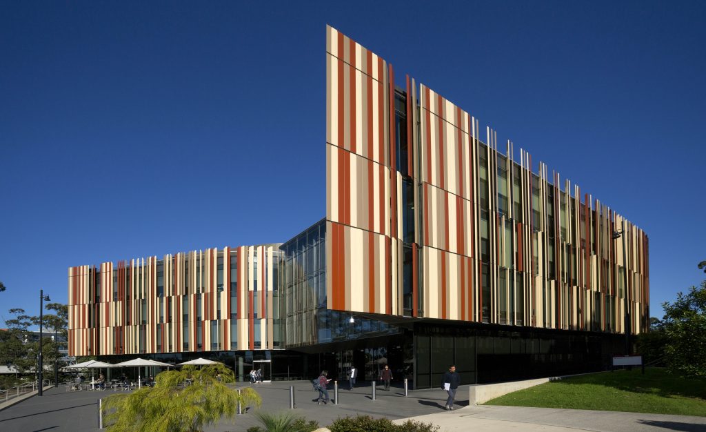 Newsroom Financial Times Ranks MGSM's MBA Number One in Australia - Macquarie  University